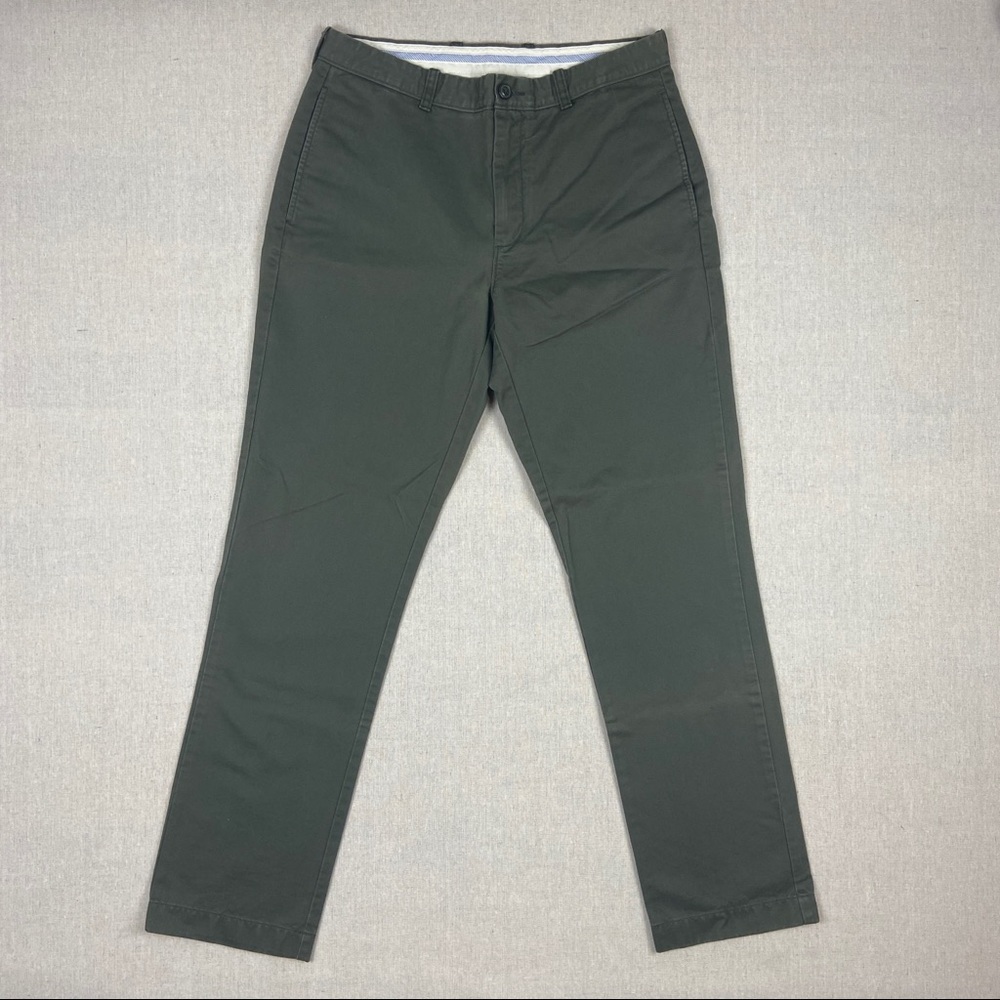 Men’s J. Crew essential 1040 fit chino size 32W
